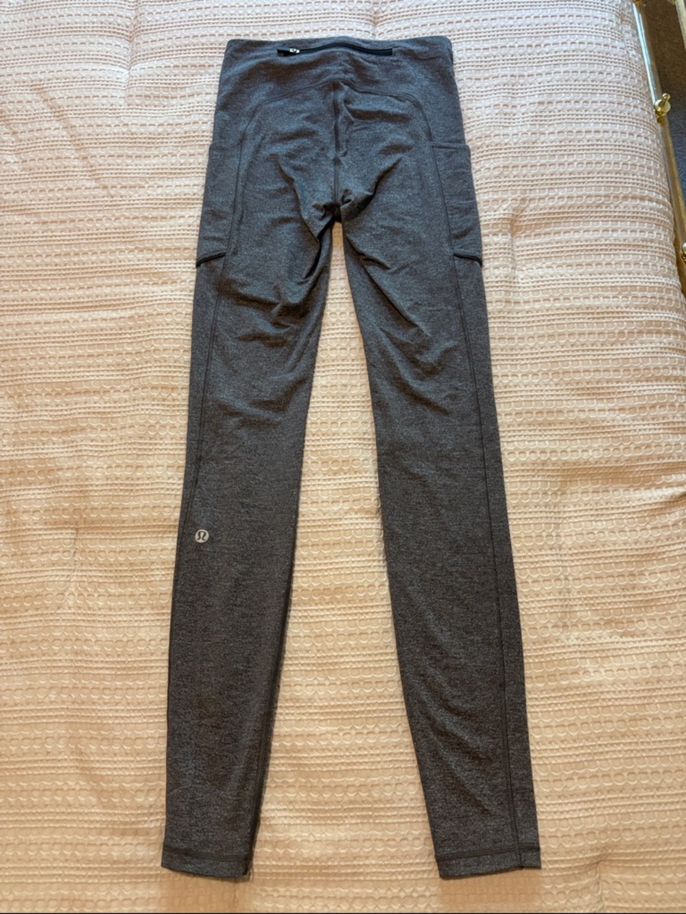 lululemon athletica Speed Up Tight 28” in Heathered Black (Grey) - Picture 2 of 8